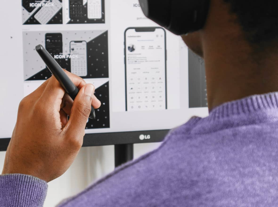 The difference between UX & UI: A simple guide for beginners